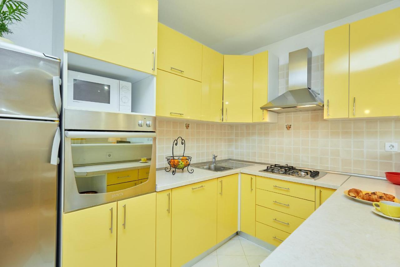 Apartments Zelic Tučepi Oda fotoğraf