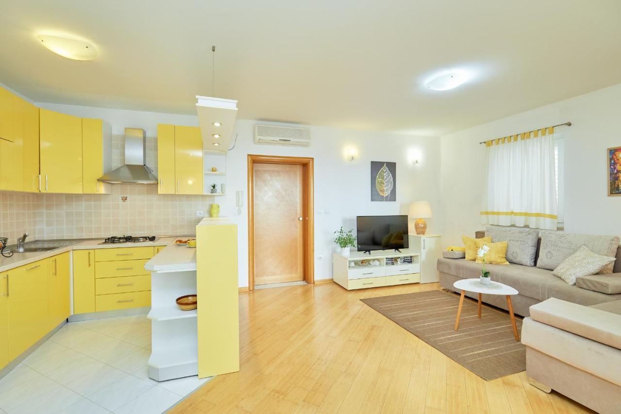 Apartments Zelic Tučepi Dış mekan fotoğraf